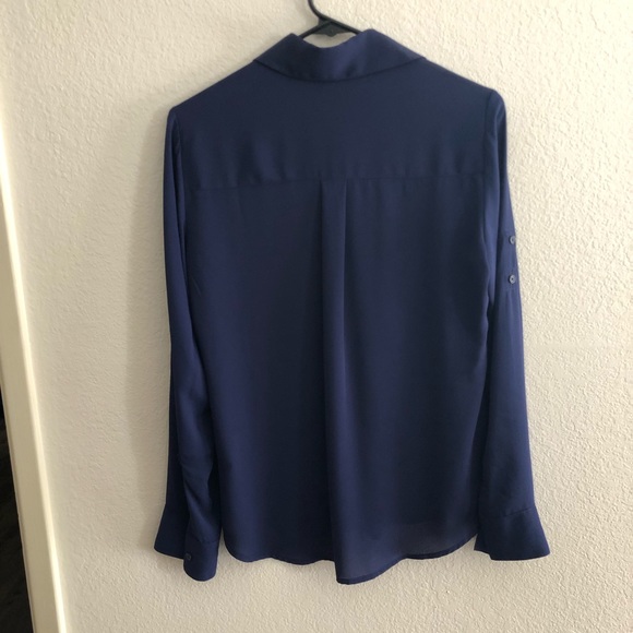 Express button up - Picture 2 of 2